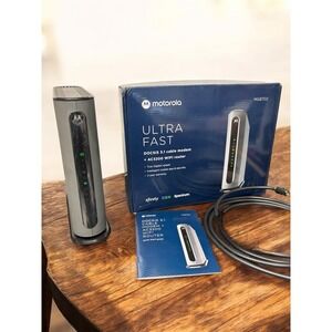 Motorola Ultra Fast DOCSIS 3.1 Cable Modem + Wi-Fi Router